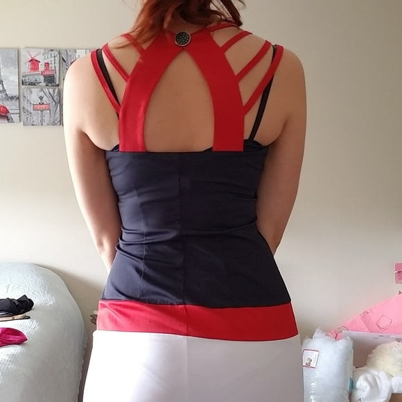 Dress with Roses - Picture 2 of 7